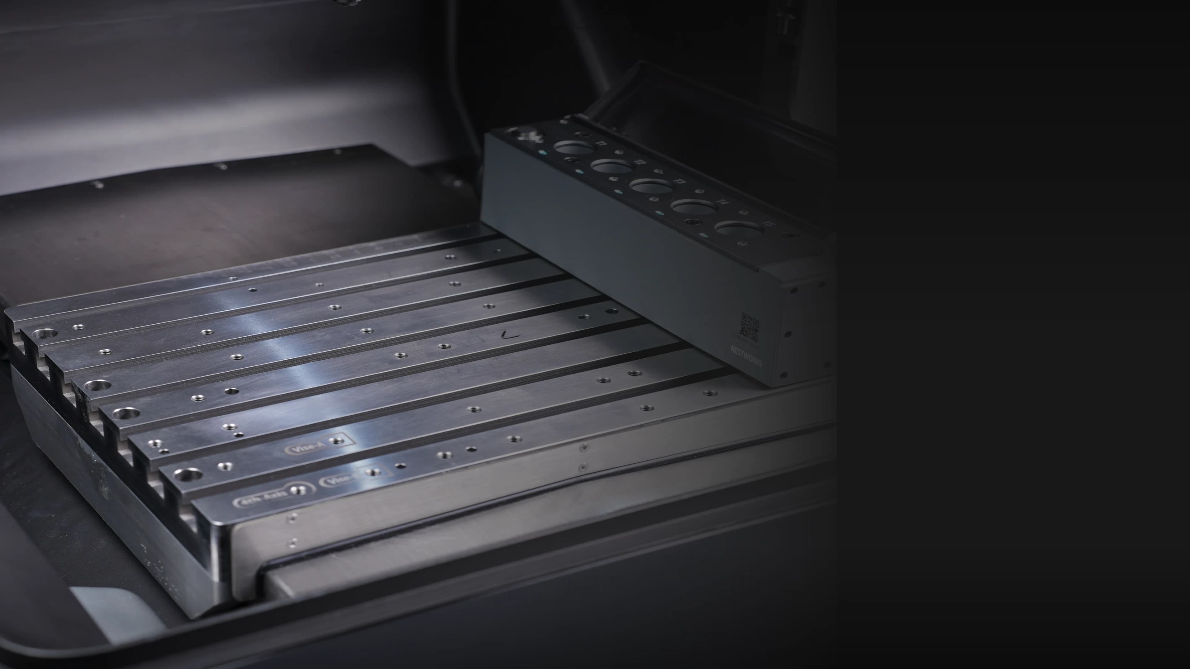 IP54 Dust & Water
Protection